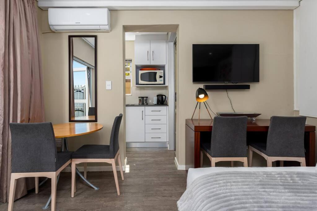 Mount Carmel - Secure, Cozy And Great Location Apartment เคปทาวน์ ภายนอก รูปภาพ