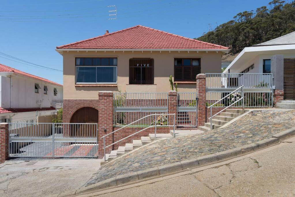 Mount Carmel - Secure, Cozy And Great Location Apartment เคปทาวน์ ภายนอก รูปภาพ